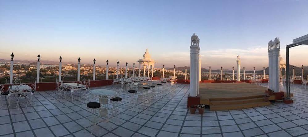 Mewargarh Udaipur By Red Lion S Hotel ภายนอก รูปภาพ